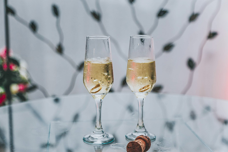 Unterschied zwischen einem Schaumwein, einem Crémant und einem Champagner